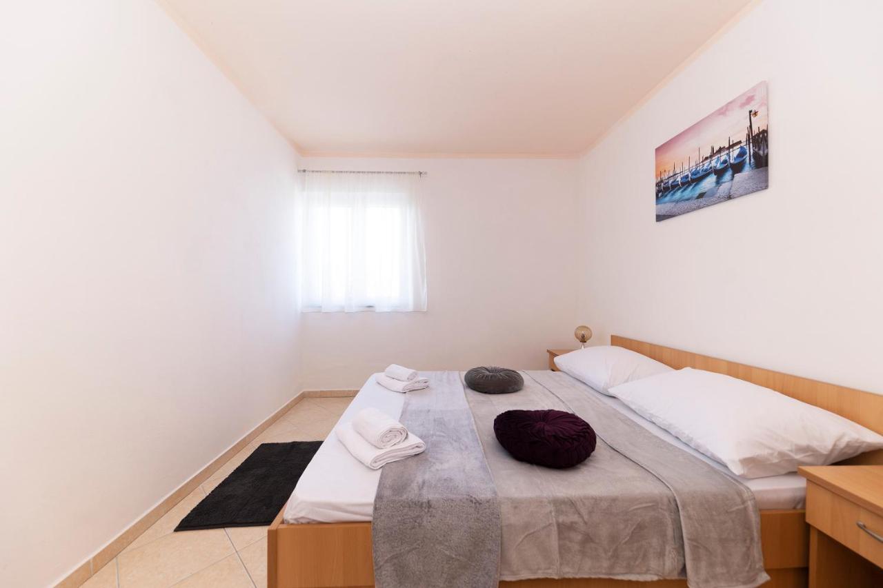 Apartments Seaside บาร์บินเย ภายนอก รูปภาพ