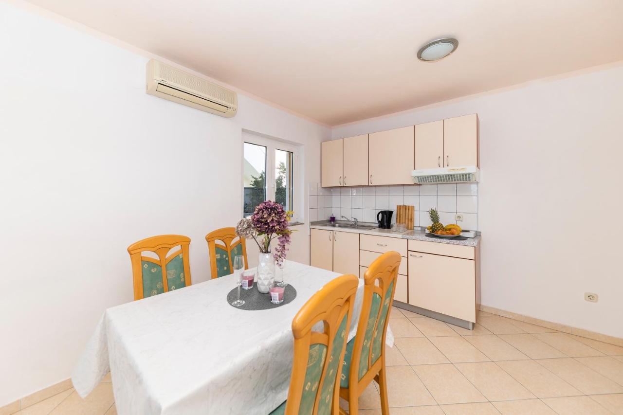 Apartments Seaside บาร์บินเย ภายนอก รูปภาพ